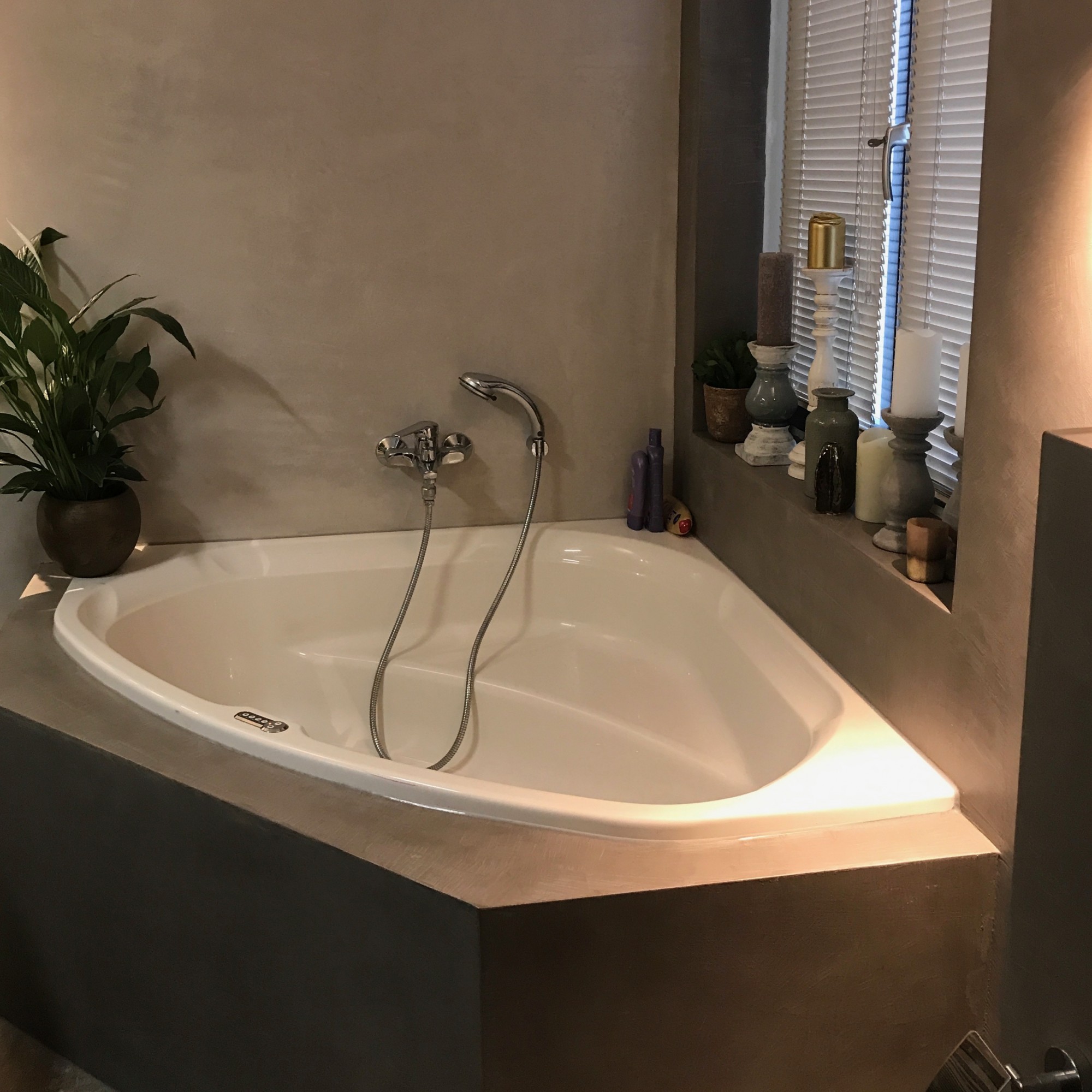 content 04 portfolio betoncire badkamers sheerenberg uwtegelzetters