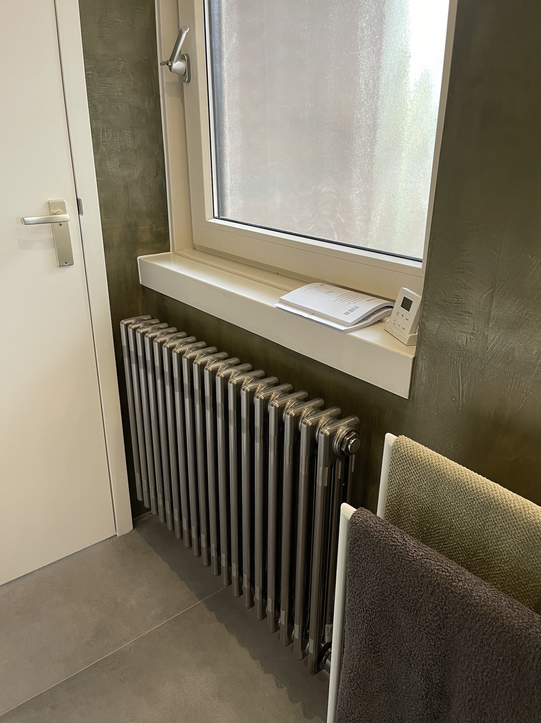 content 24 portfolio betoncire badkamers sheerenberg uwtegelzetter